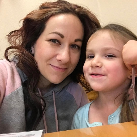 Meet your Posher, Staycee - Picture 1 of 1